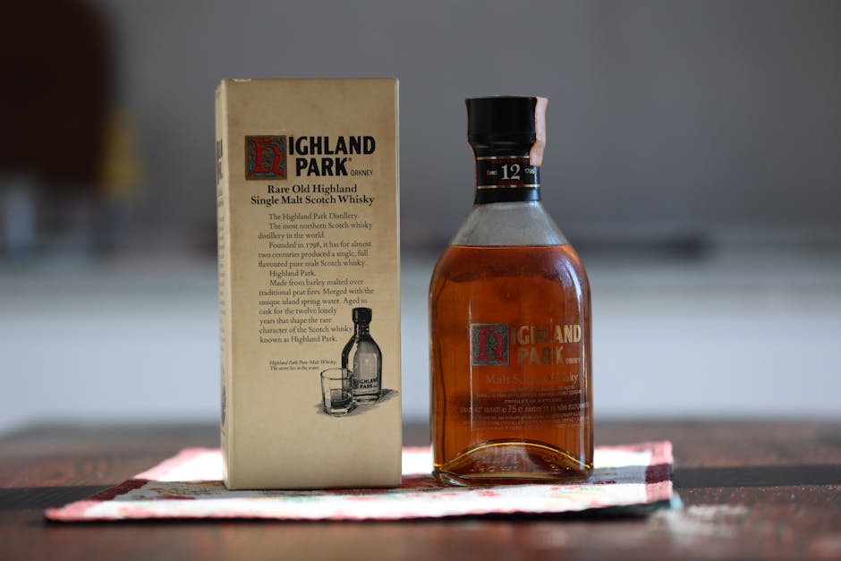 Glenmorangie Original 10 year bottle, highland whisky distillery